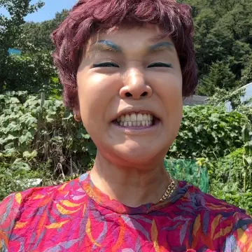 유난이다 이명화 랄모티콘 4